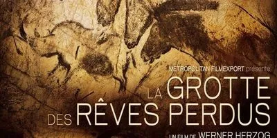 LA GROTTE DES RÊVES PERDUS de Werner Herzog – Carte Blanche à Claire Hannicq et Emma Perrochon